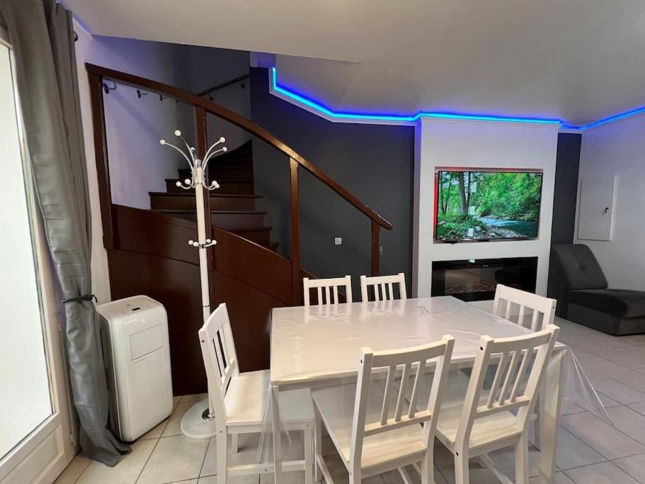 Kings Villa Near Disneyland Reserved Only For Family With Kids Saint-Germain-sur-Morin Ngoại thất bức ảnh